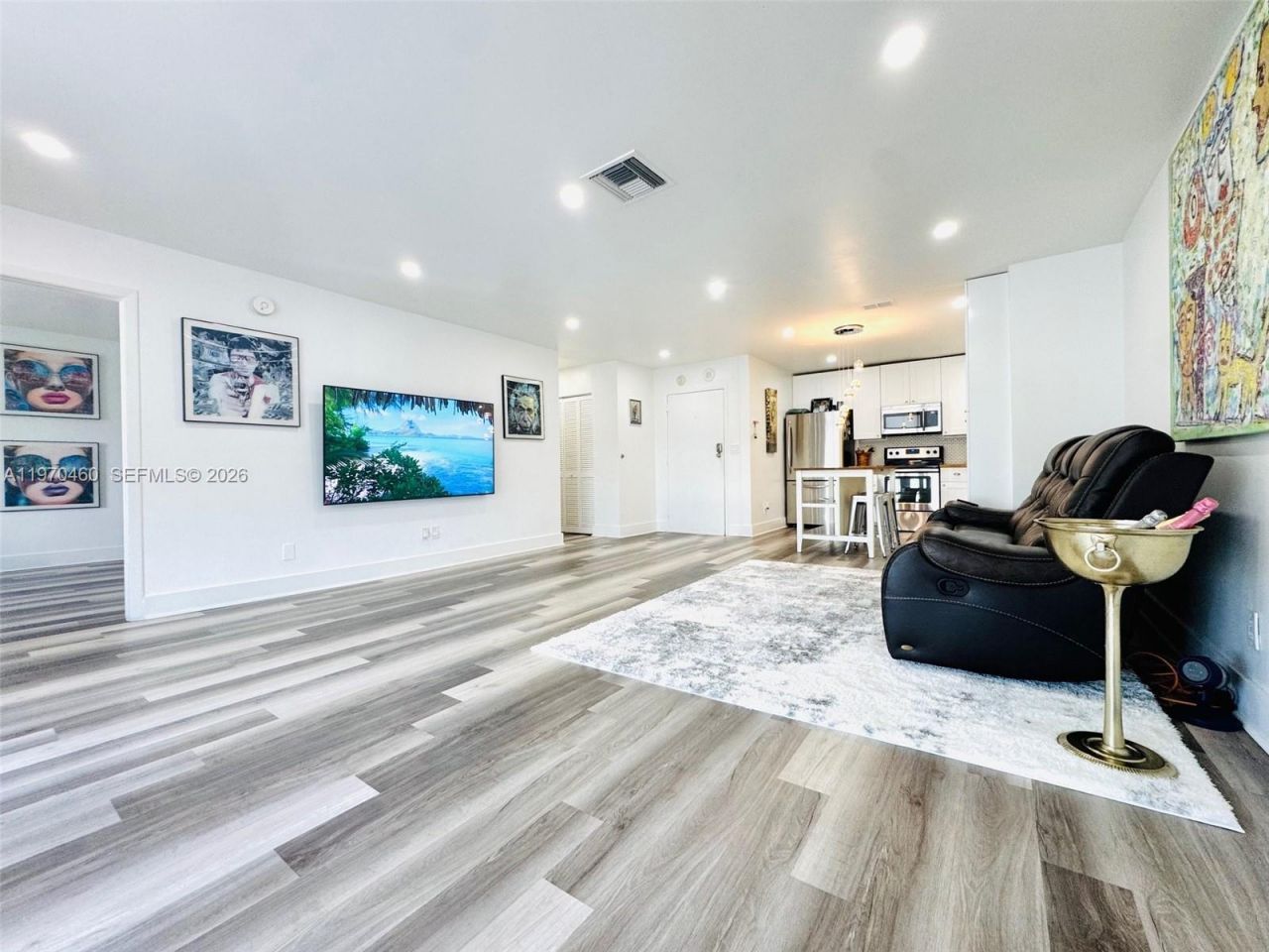 13499 Biscayne Blvd, Unit PH1705, North Miami, FL 33181 Photo