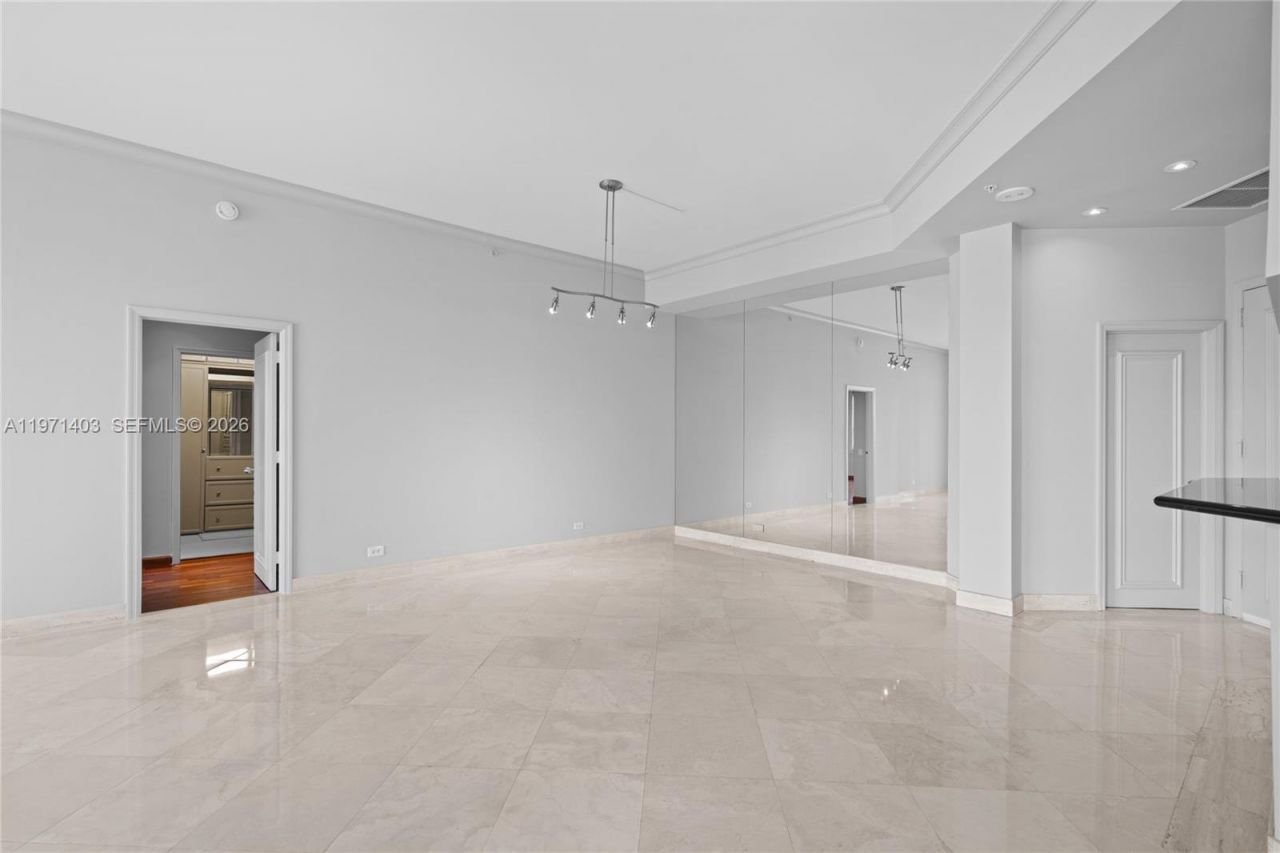 888 Brickell Key Dr, Unit 408, Miami, FL 33131 Photo