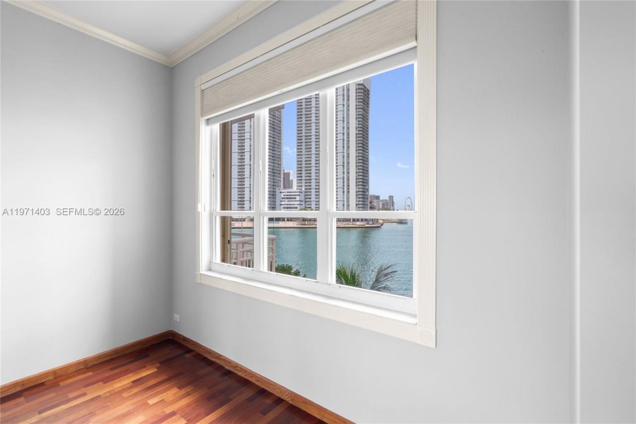 888 Brickell Key Dr, Unit 408, Miami, FL 33131 Photo
