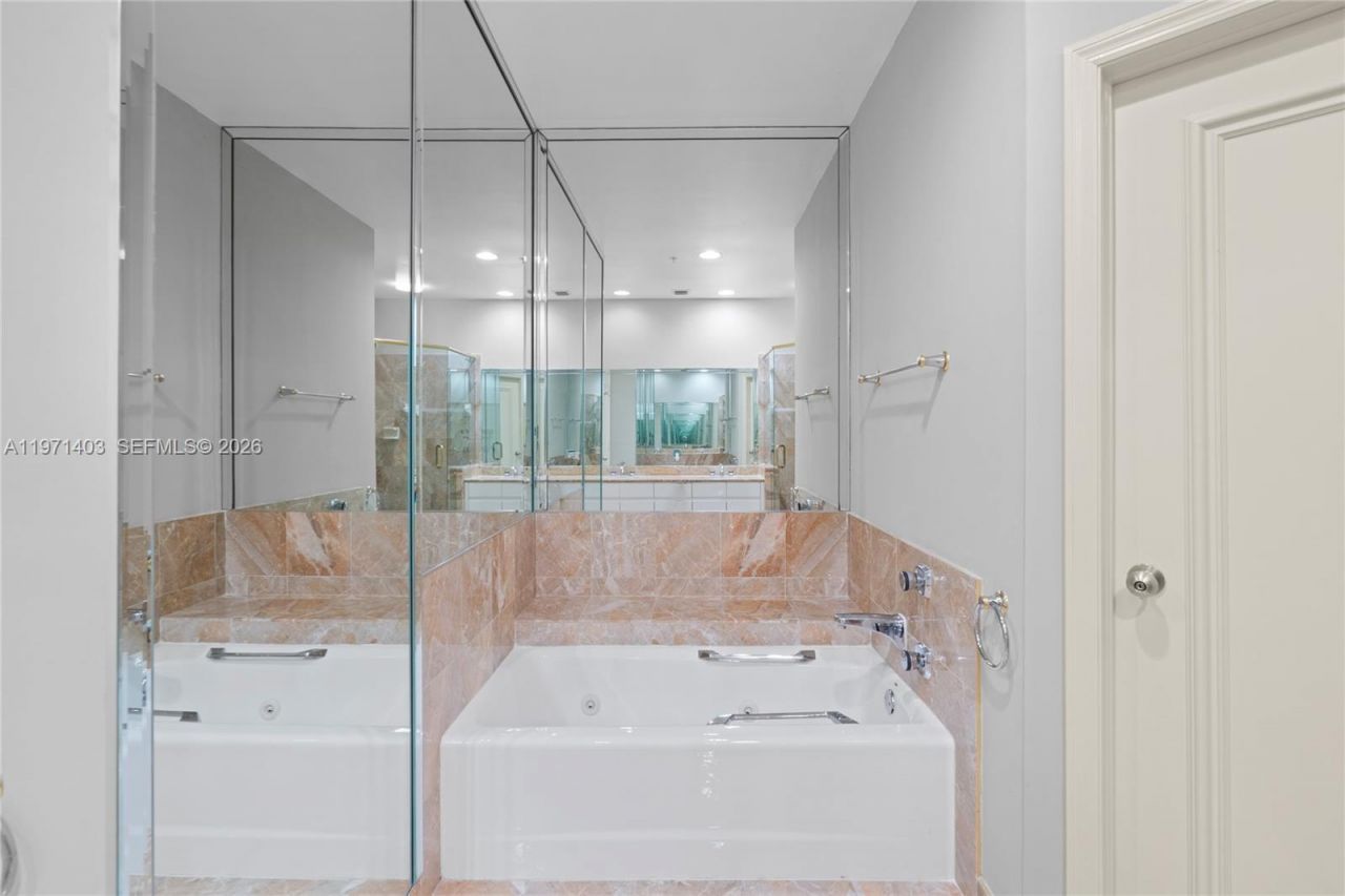 888 Brickell Key Dr, Unit 408, Miami, FL 33131 Photo