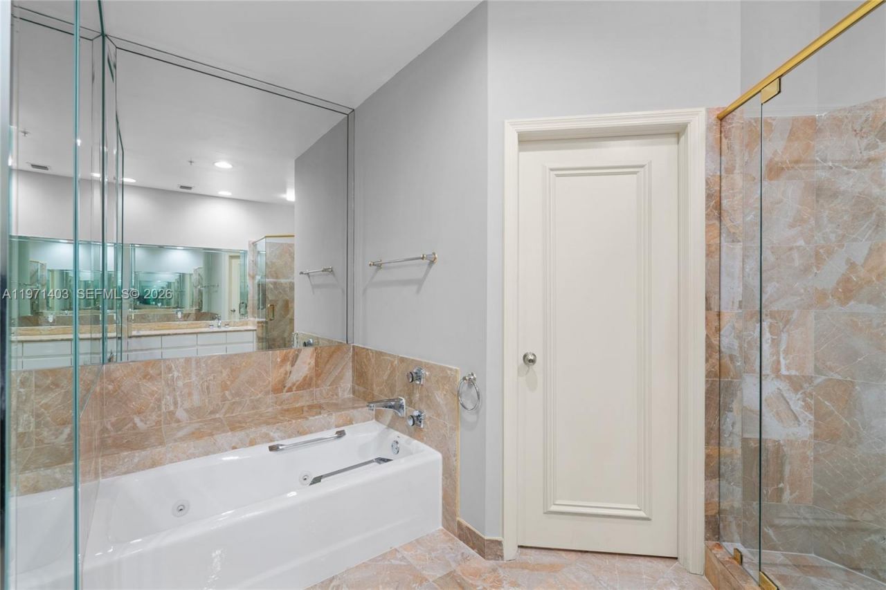 888 Brickell Key Dr, Unit 408, Miami, FL 33131 Photo