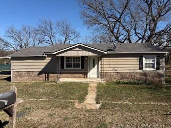 360 N 1st , Healdton, OK 73438