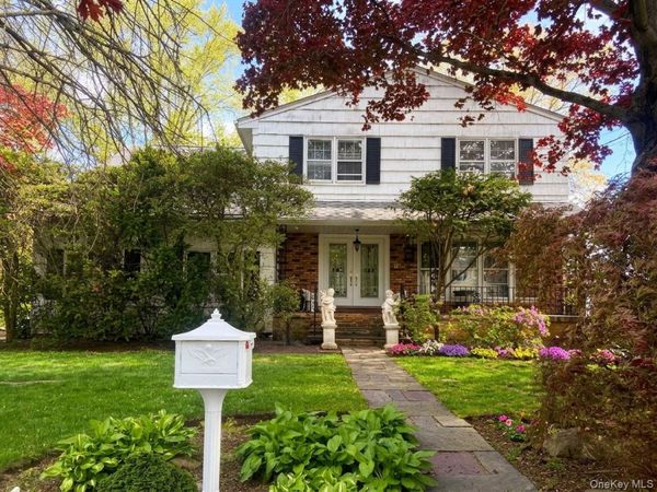 20 Old Farm Road, Scarsdale, NY 10583