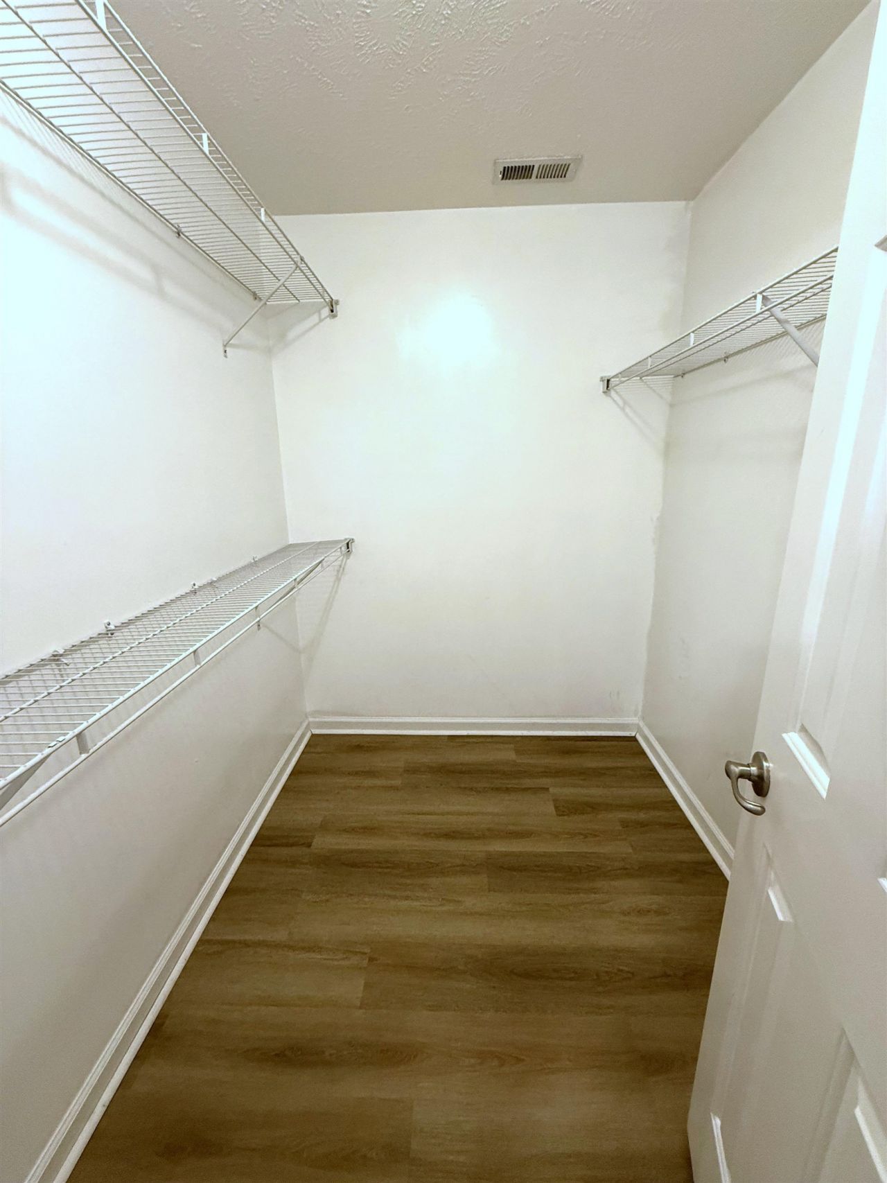 101 Peninsula Ct.  Photo 24