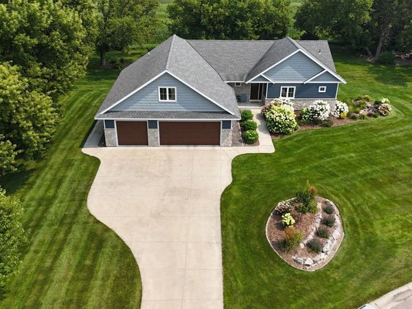 1412 Fairacre Lane SW, Willmar, MN 56201