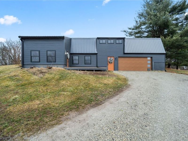 3805 Botson Lane, Cambridge, OH 43725 Photo 1