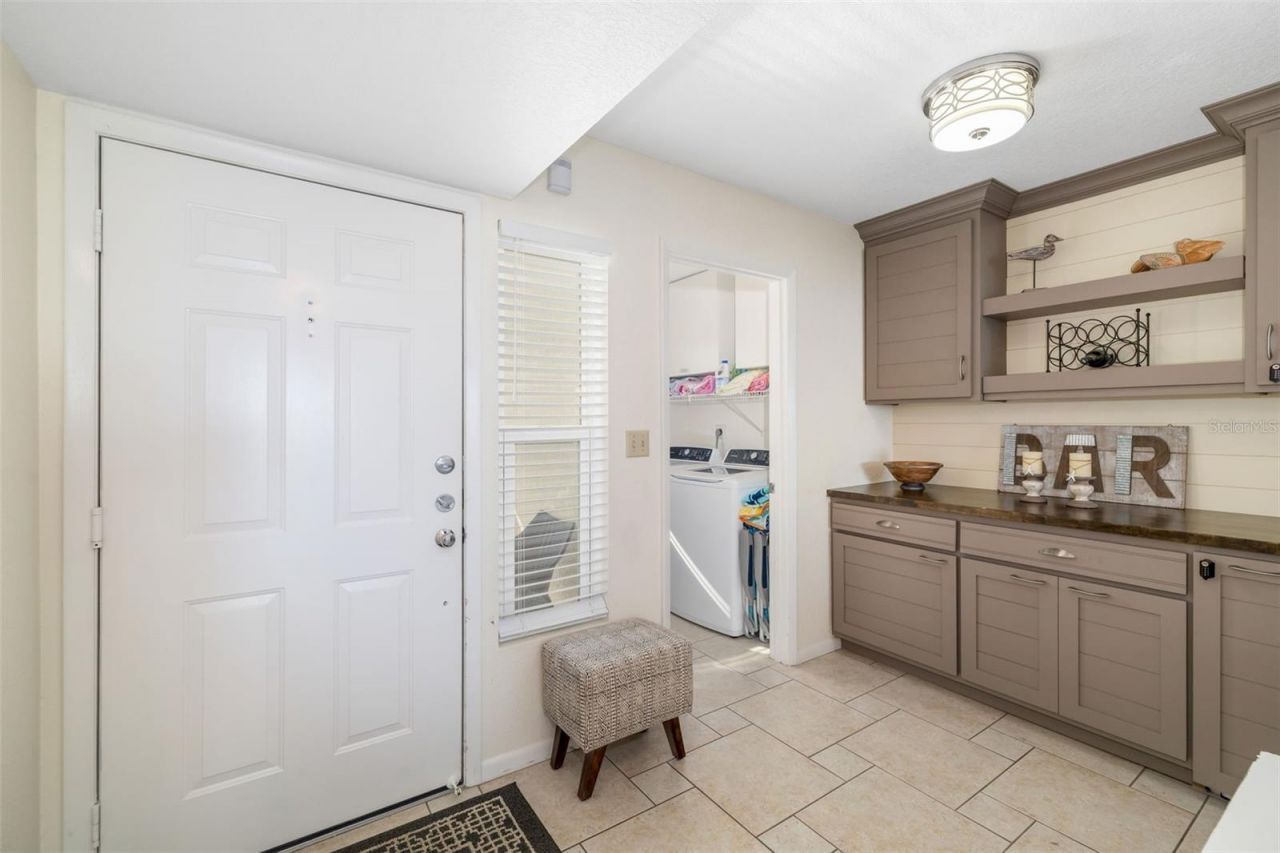 6061 Bahia Del Mar Circle, Unit 442, Saint Petersburg, FL 33715 Photo