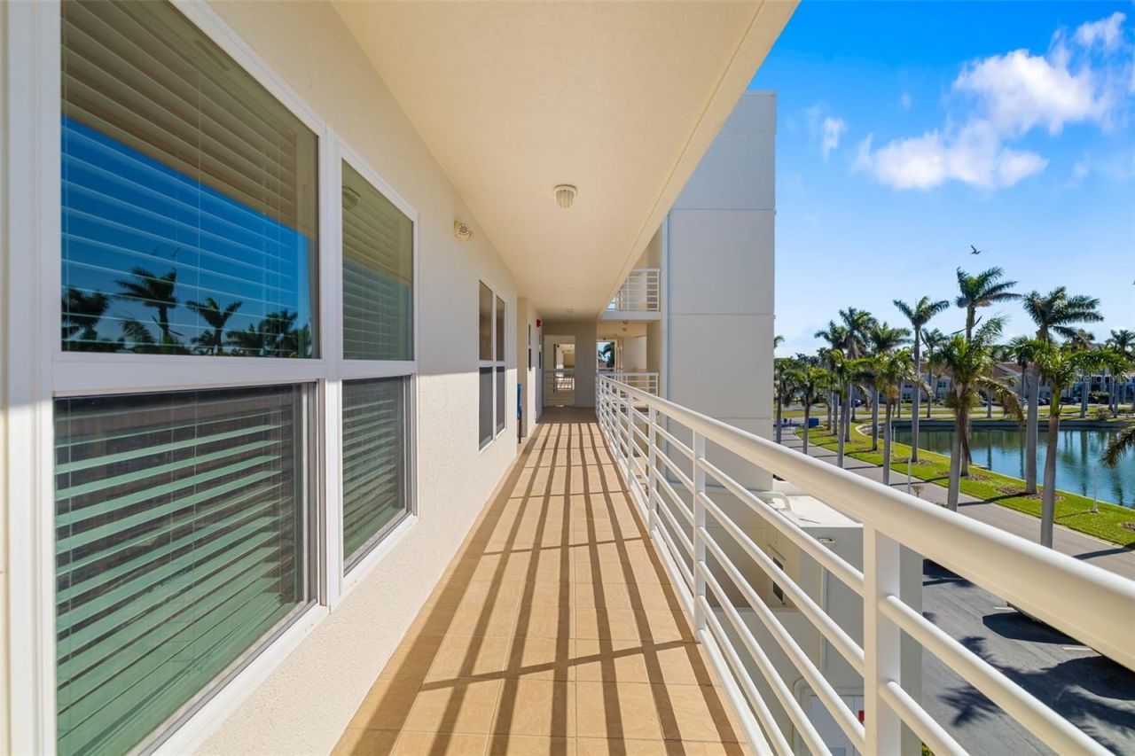 6061 Bahia Del Mar Circle, Unit 442, Saint Petersburg, FL 33715 Photo