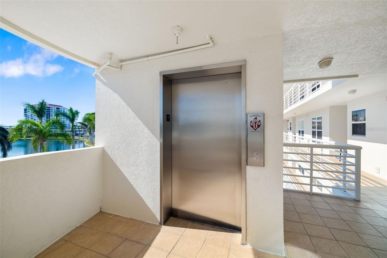 6061 Bahia Del Mar Circle, Unit 442, Saint Petersburg, FL 33715 Photo