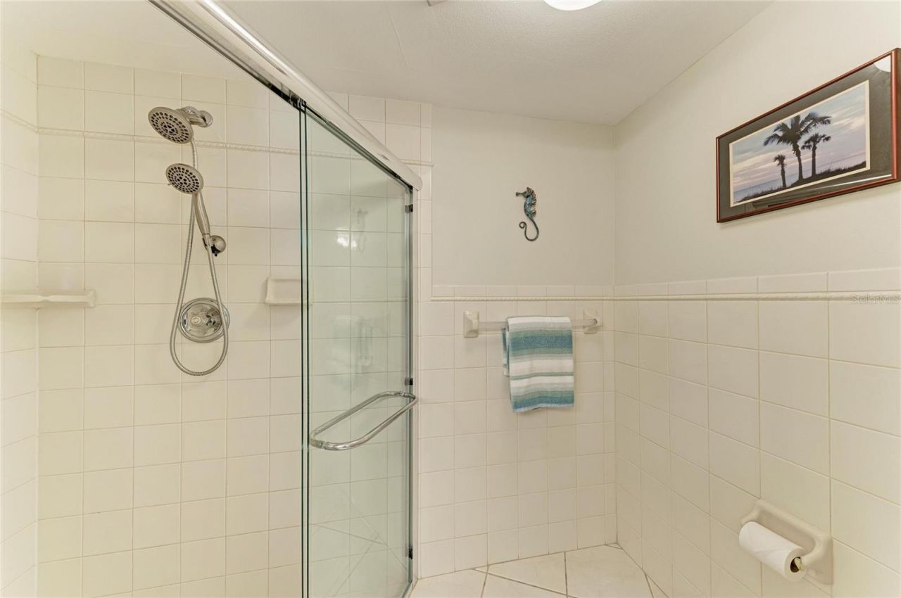 4835 Gulf Of Mexico Drive, Unit 105, Longboat Key, FL 34228 Photo