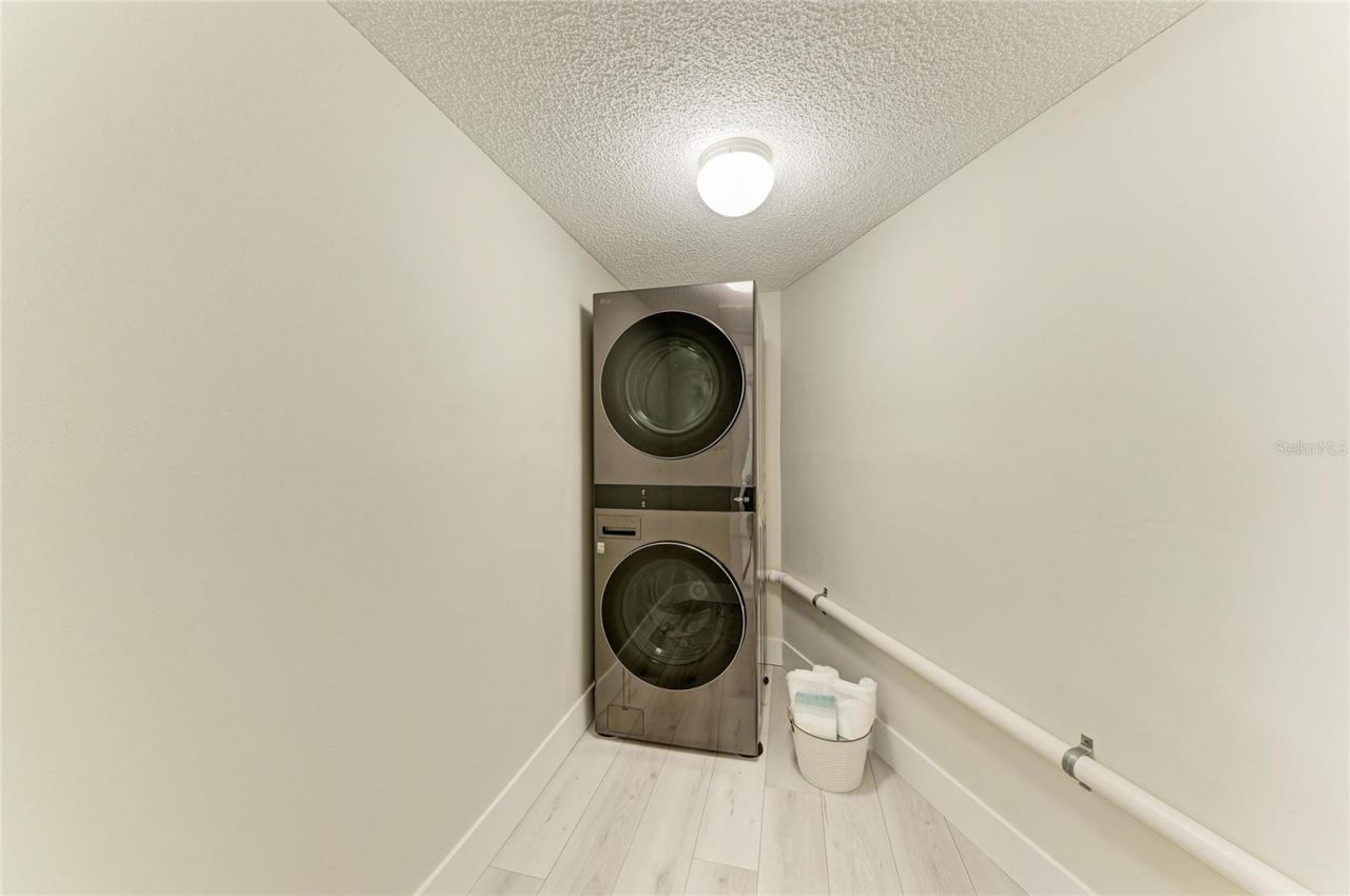 4835 Gulf Of Mexico Drive, Unit 105, Longboat Key, FL 34228 Photo