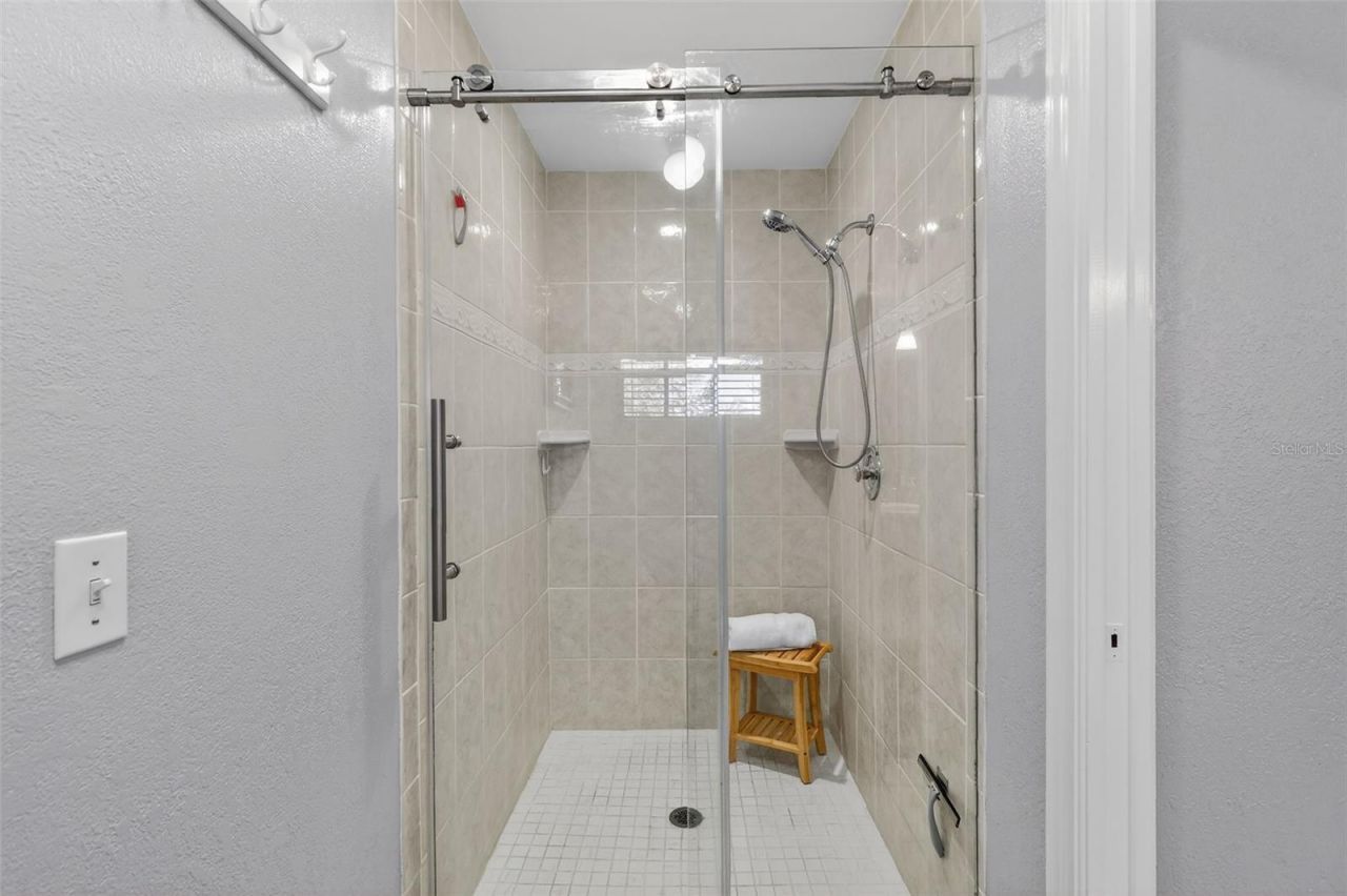 32239 Wolf Branch Lane, Sorrento, FL 32776 Photo