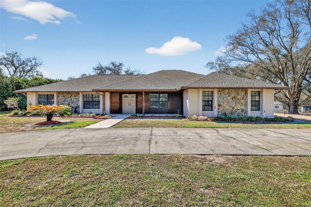 32239 Wolf Branch Lane, Sorrento, FL 32776 Photo