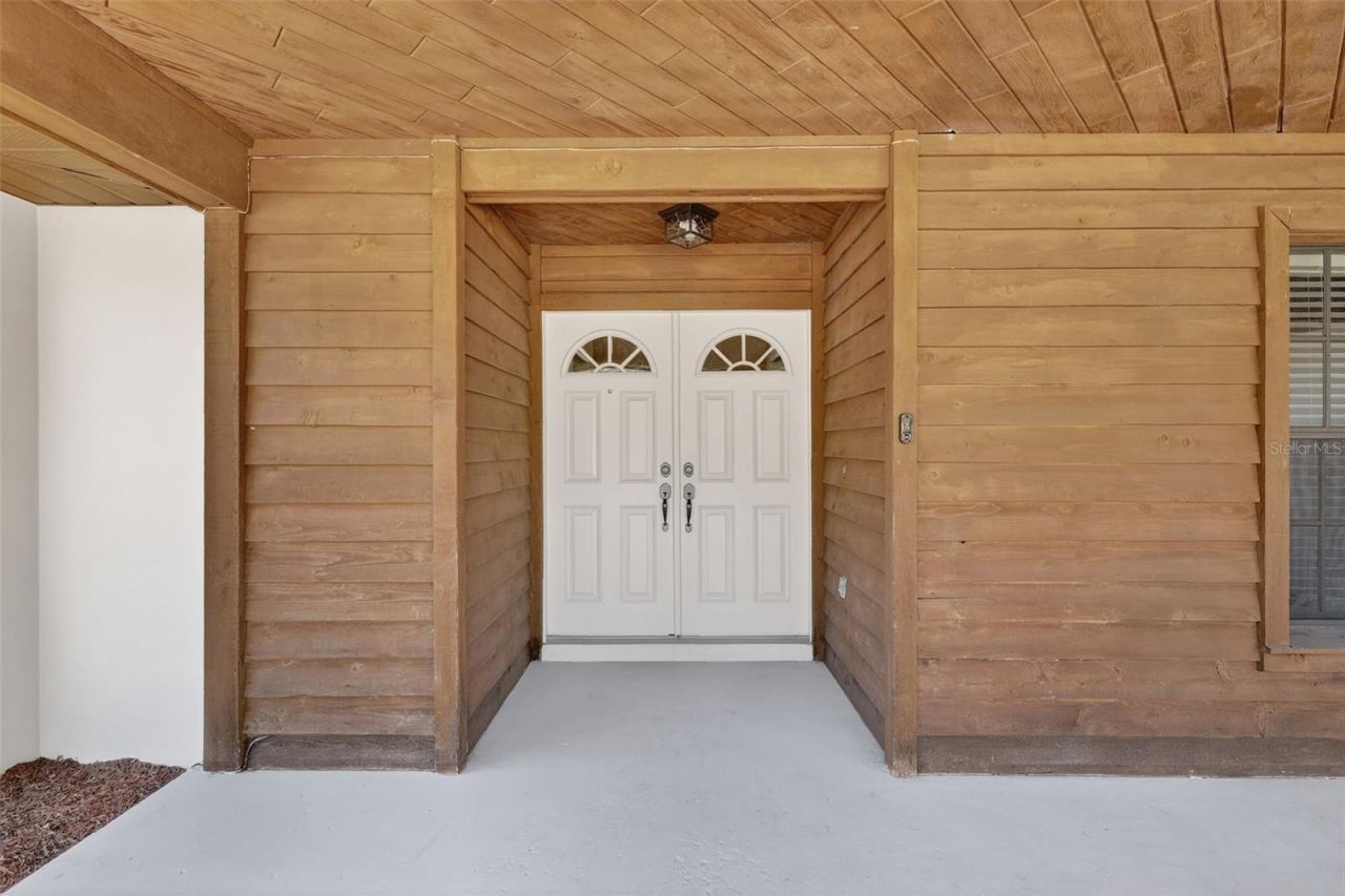 32239 Wolf Branch Lane, Sorrento, FL 32776 Photo