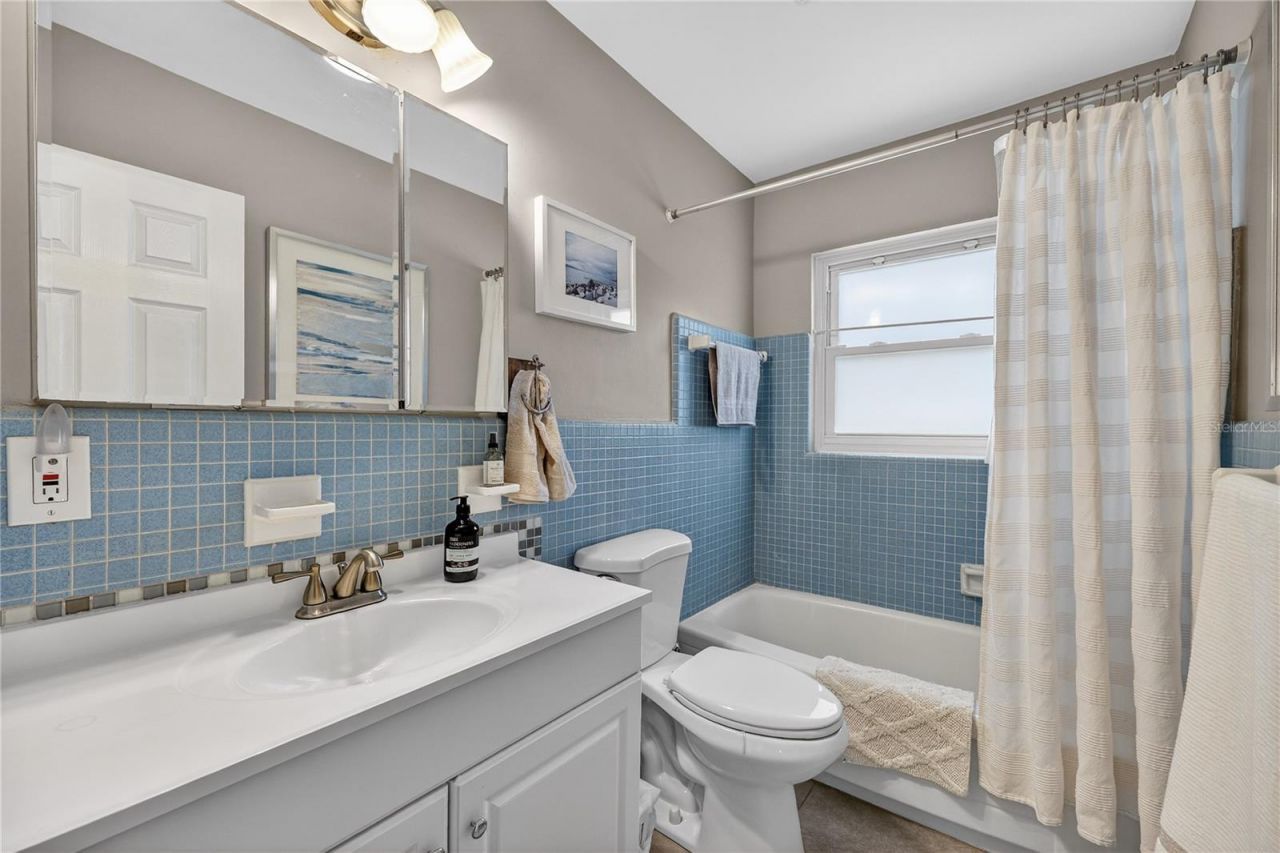 6194 28th Avenue N, Saint Petersburg, FL 33710 Photo