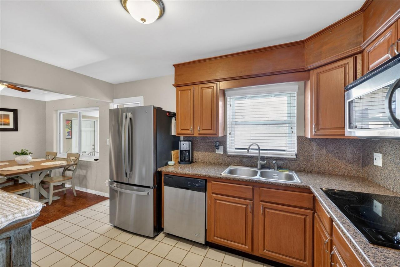 6194 28th Avenue N, Saint Petersburg, FL 33710 Photo