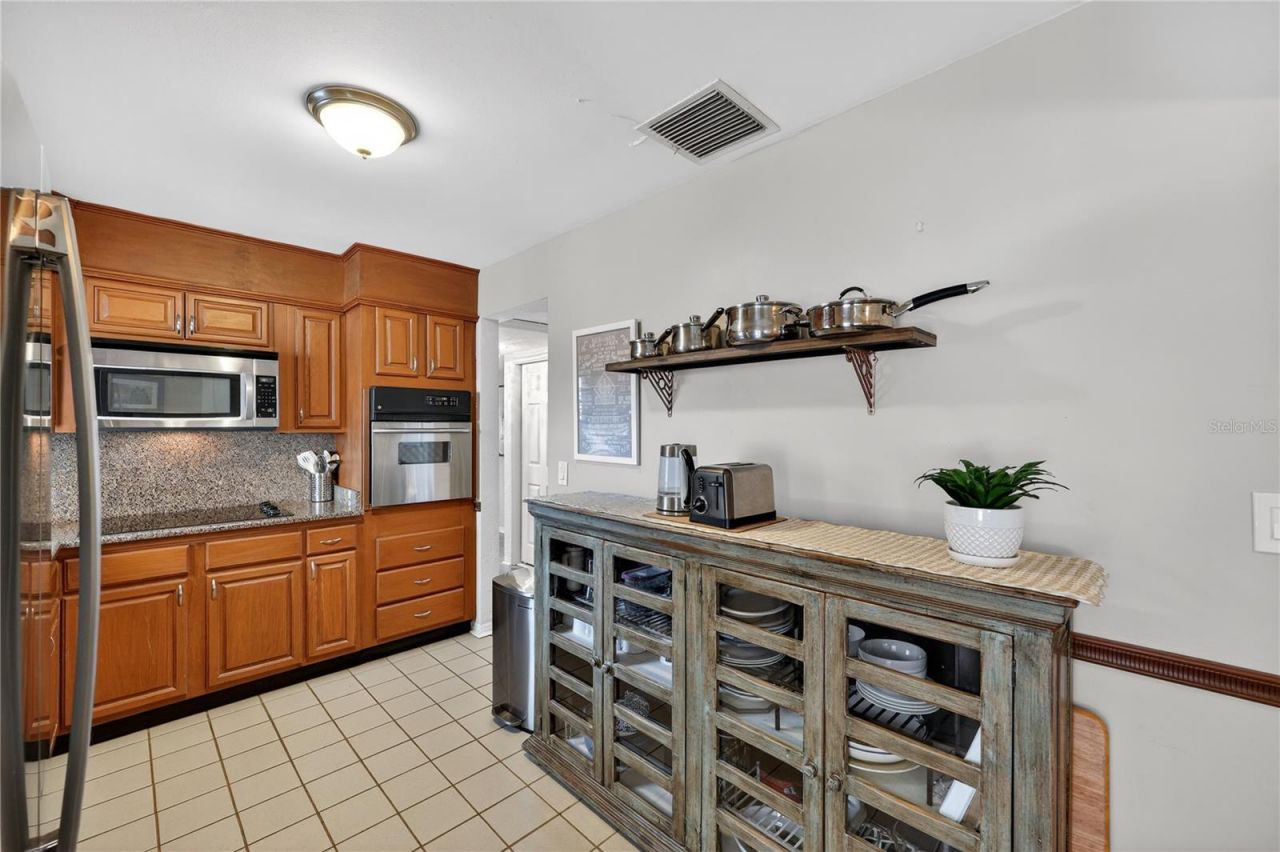 6194 28th Avenue N, Saint Petersburg, FL 33710 Photo