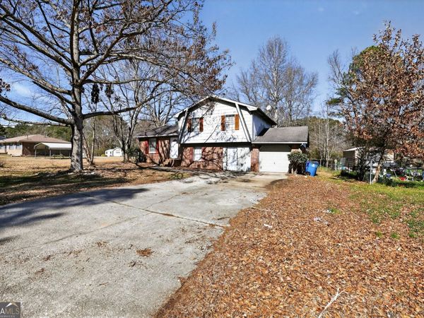 954 Cochise Trail SE, Conyers, GA 30094