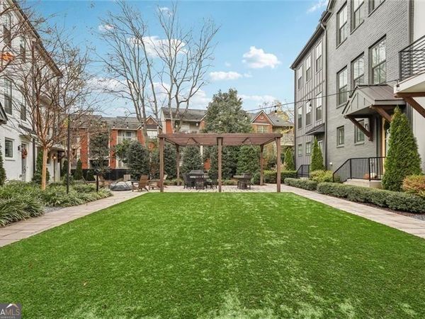 193 Chestnut Circle NE, Unit 38, Atlanta, GA 30342