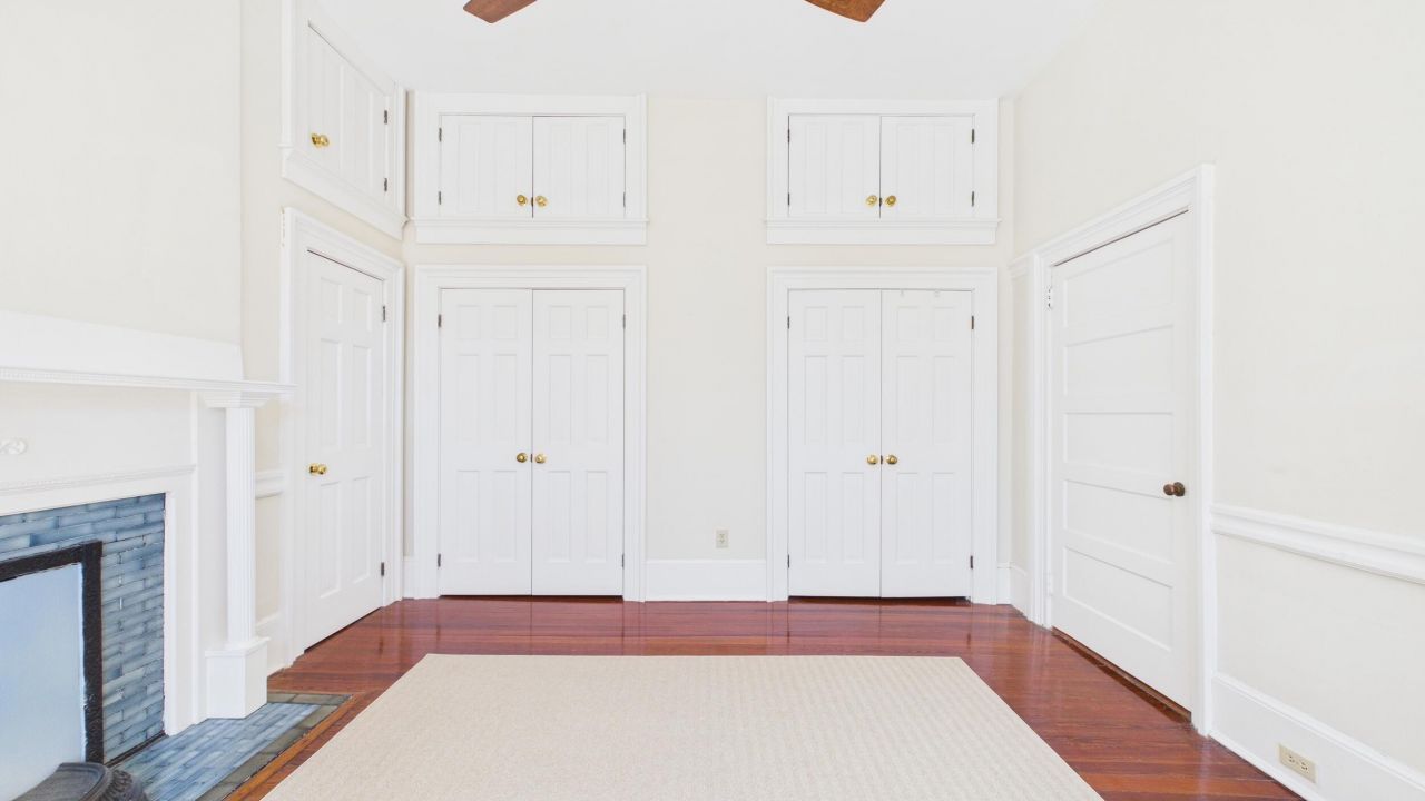 52 S Battery Photo 13