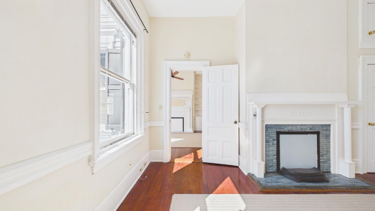 52 S Battery Photo 14