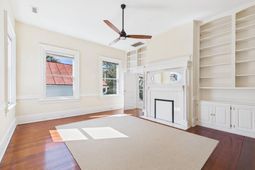 52 S Battery photo 4