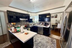 113 Chippenham Circle photo 4