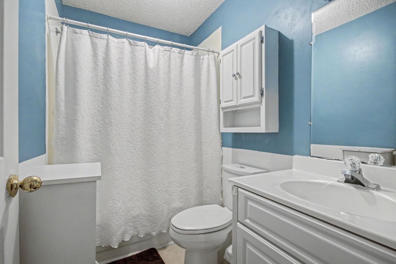 2713 Rion St. Photo 14