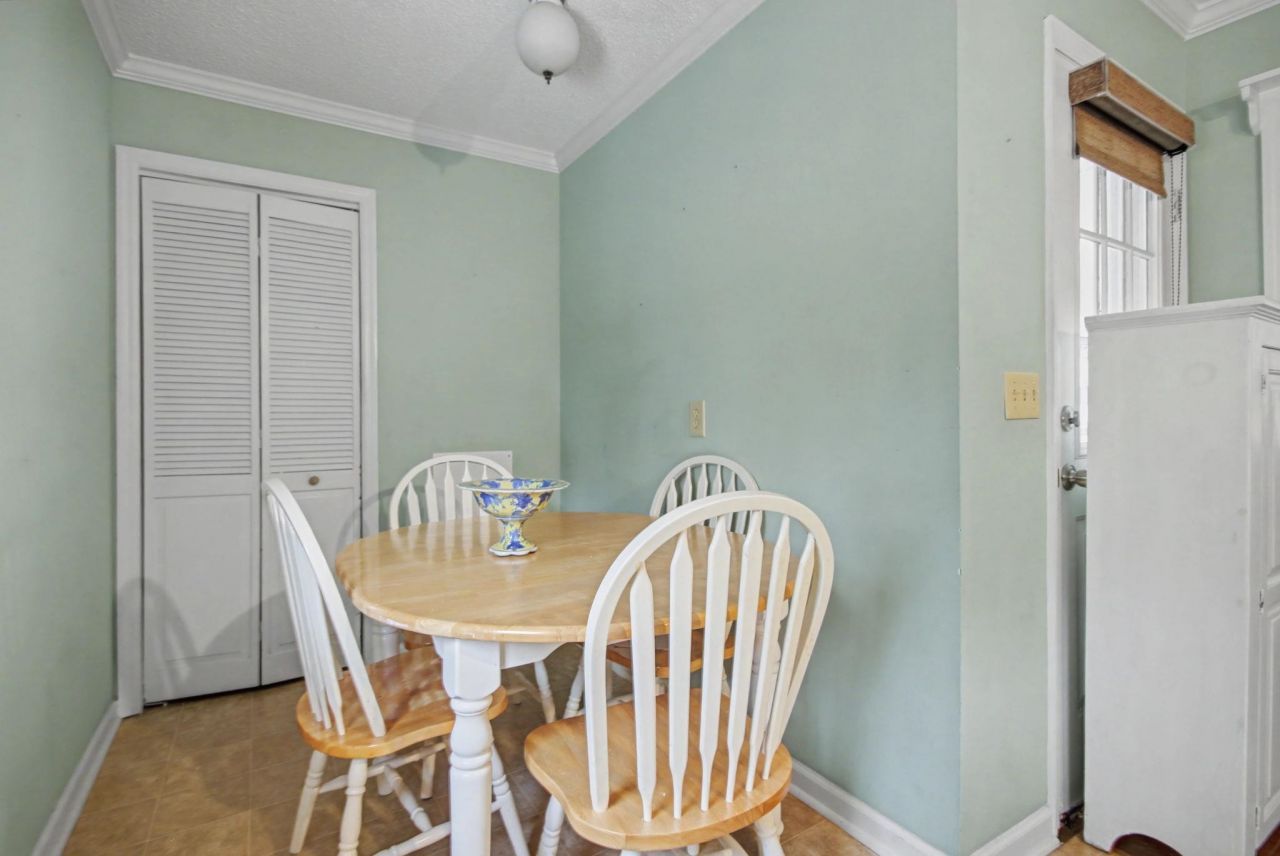 2713 Rion St. Photo 19