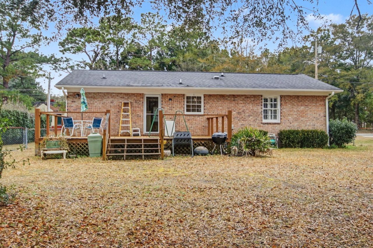 2713 Rion St. Photo 25