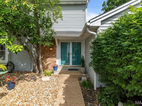 2306 Claymoor Drive, Chesterfield, MO 63017