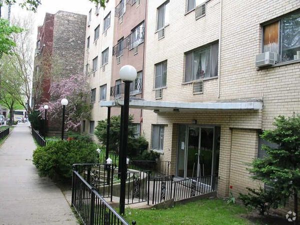 2828 N Cambridge Avenue , Unit 427, Chicago, IL 60657