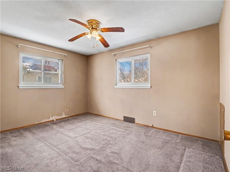 15424 Holland Road, Brook Park, OH 44142 Photo 12