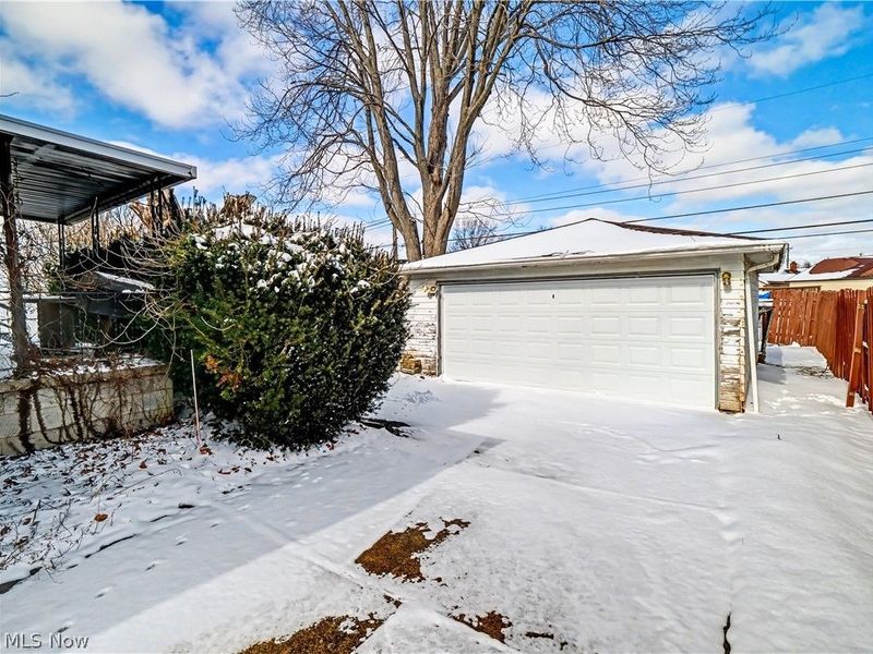 15424 Holland Road, Brook Park, OH 44142 Photo 22