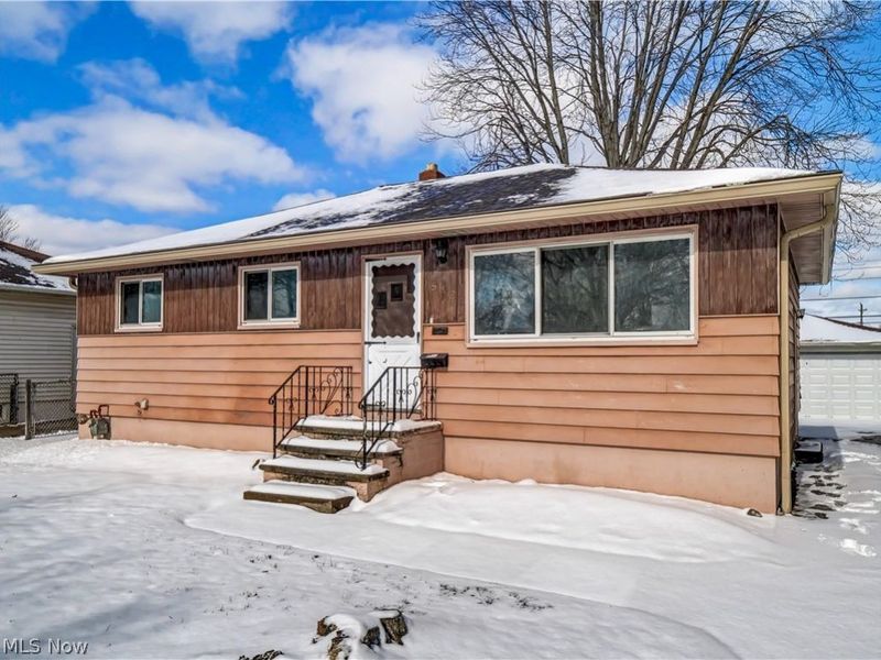 15424 Holland Road, Brook Park, OH 44142 Photo 4