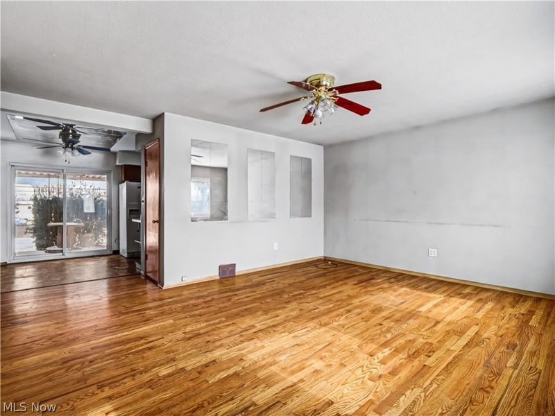 15424 Holland Road, Brook Park, OH 44142 Photo 6