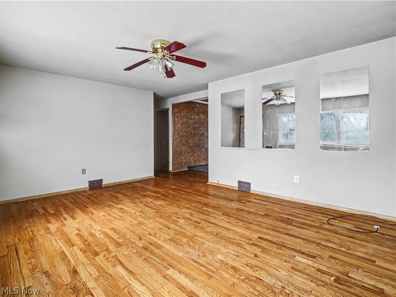 15424 Holland Road, Brook Park, OH 44142 Photo 7