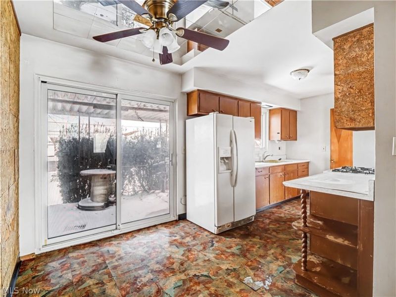 15424 Holland Road, Brook Park, OH 44142 Photo 8