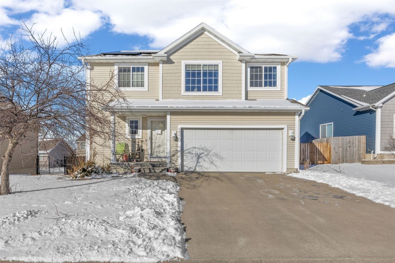 3320 Penny Lane, Marion, IA 52302 Main Photo