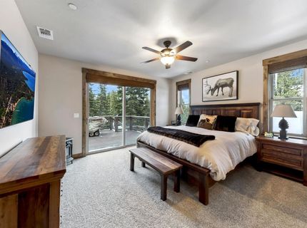 10935 Skislope Way, Truckee, CA 96161 Photo