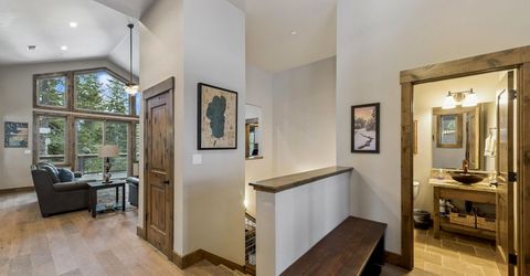 10935 Skislope Way, Truckee, CA 96161 Photo