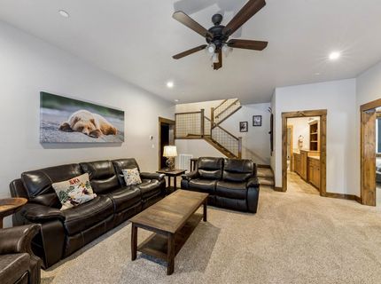 10935 Skislope Way, Truckee, CA 96161 Photo