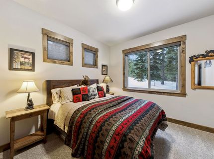 10935 Skislope Way, Truckee, CA 96161 Photo