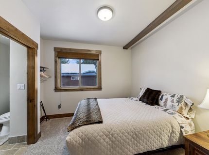 10935 Skislope Way, Truckee, CA 96161 Photo