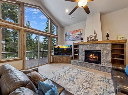 10935 Skislope Way, Truckee, CA 96161 Photo