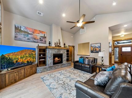 10935 Skislope Way, Truckee, CA 96161 Photo