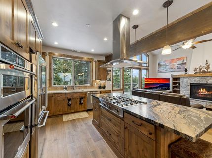 10935 Skislope Way, Truckee, CA 96161 Photo