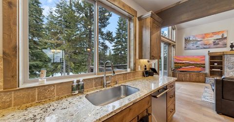 10935 Skislope Way, Truckee, CA 96161 Photo