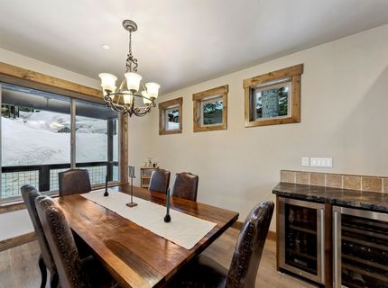 10935 Skislope Way, Truckee, CA 96161 Photo