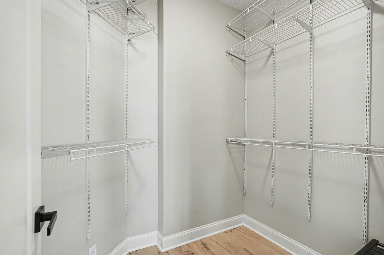 3750 Kingsley Dr. Photo 19